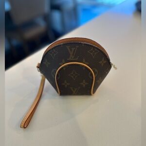 Louis Vuitton Mini Ellipse Clutch Bag -authentic